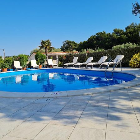 Apartments Dorotea Новалья Экстерьер фото